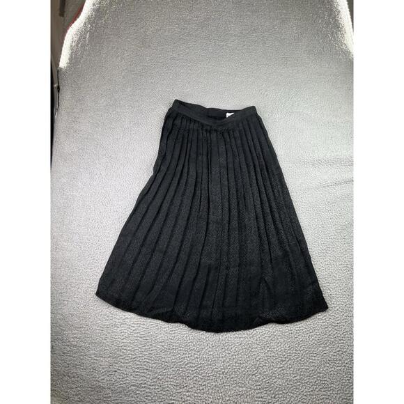 Raul Blanco Dresses & Skirts - Vintage Raul Blanco Black 100% Silk Skirt Women's Size 8 (26x30) Midi